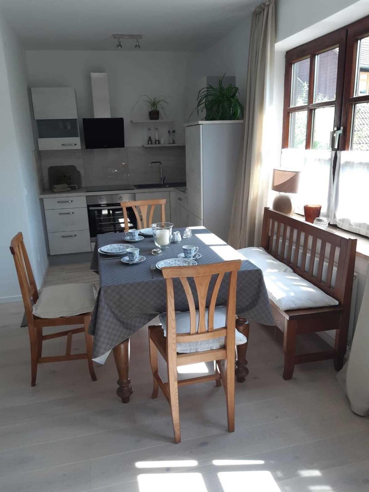 Ferienw Altstadtoase App Tillyschanzenblick Fuldablick Munden  Bagian luar foto